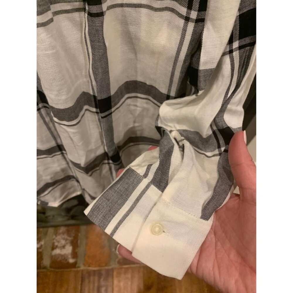 Ann Taylor Loft plaid shirt, size small white and black (bin U) - Picture 6 of 6